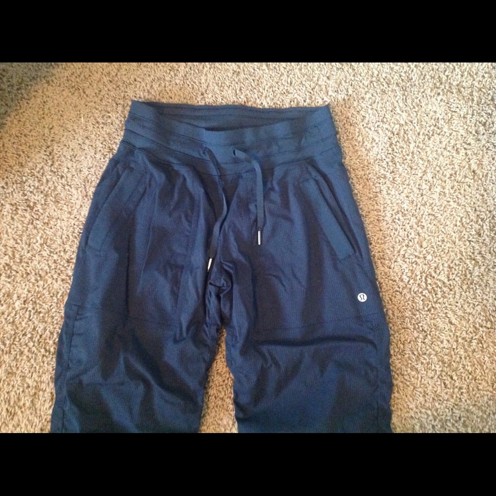 Lululemon Dance Studio III 32" Lined size 4